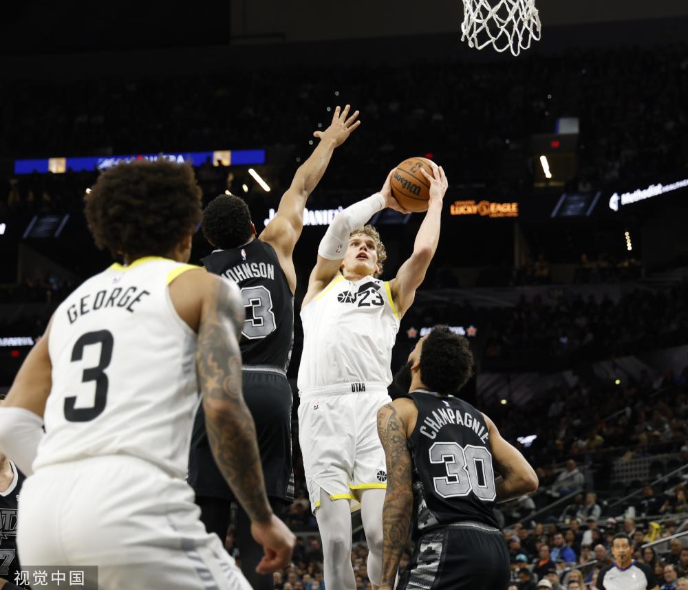 端展现出新 端展现出新